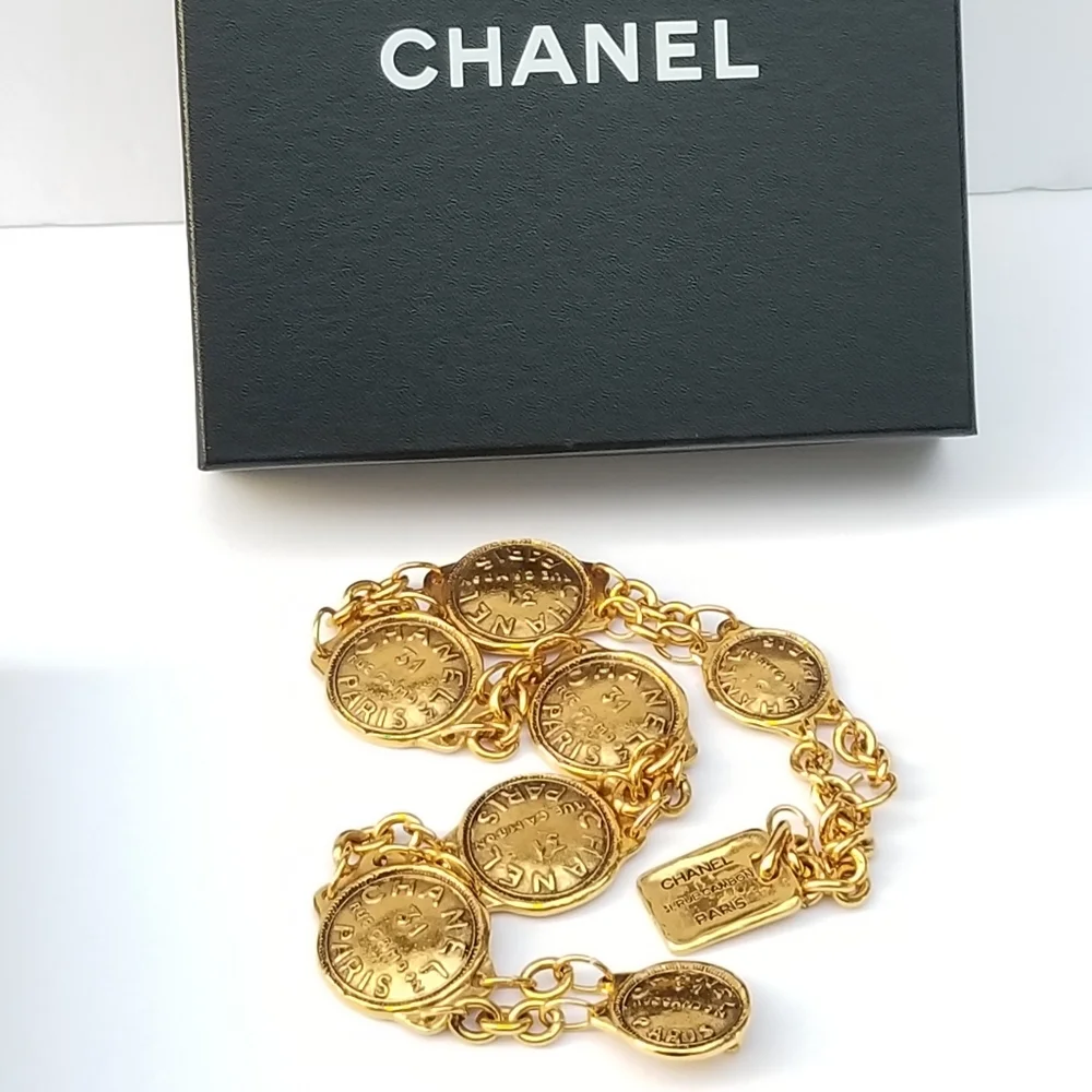 Stunning Auth Vintage statement Chanel necklace and earrings   Lot - Picture 12 of 16